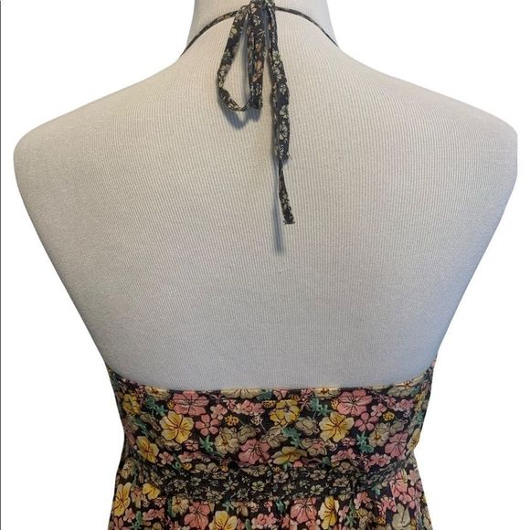 H&M | Floral Print Halter Style Flowy Dress - Picture 3 of 6
